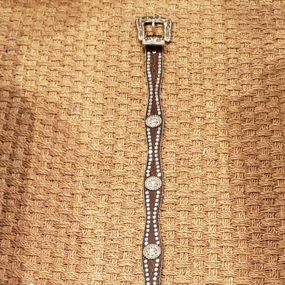 Blazin Roxx Leather Scalloped Rhinestone Concho Belt - Picture 14 of 15